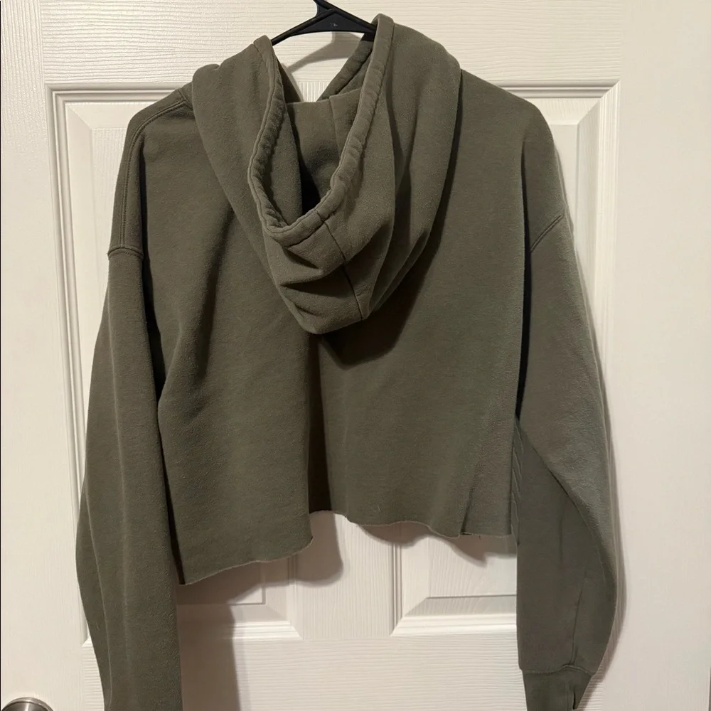 Army Green Cropped Sweater - Picture 3 of 3